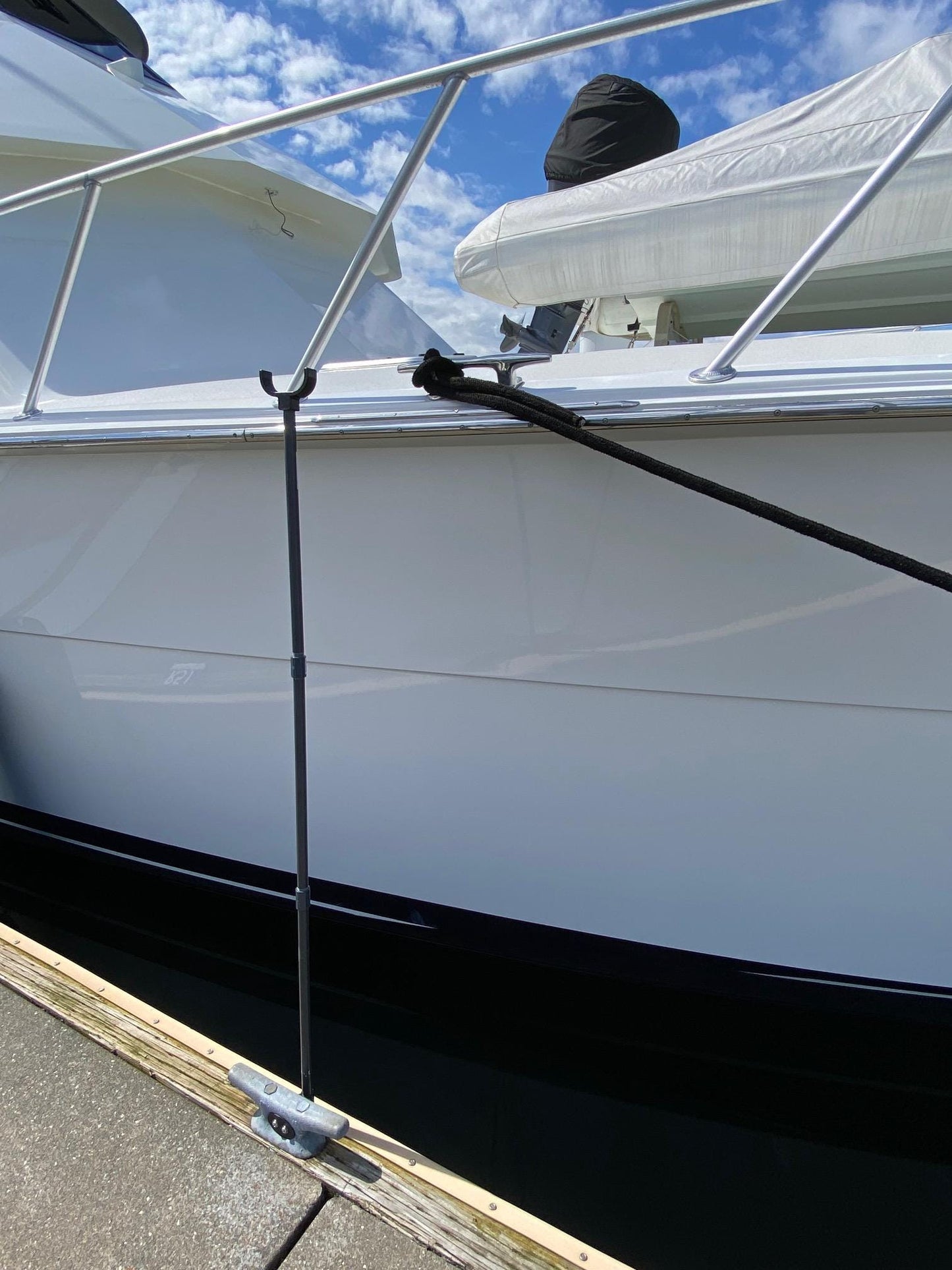 Cleat Mounted Dock Buddie is designed for locations that forbid screwing into the dock, like most public marinas..