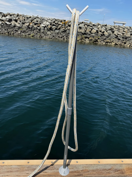Deck Mounted Dock Buddie holds your Dock Line for you. Ideal for single or short handed boaters.