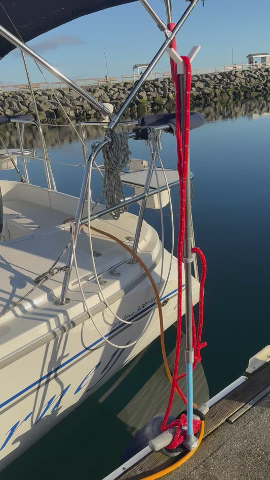 Dock Buddie Flex provides all the features of previous Dock Buddies with the addition of a lower flexible section. The lower section provides flexing in the event of lateral movements.